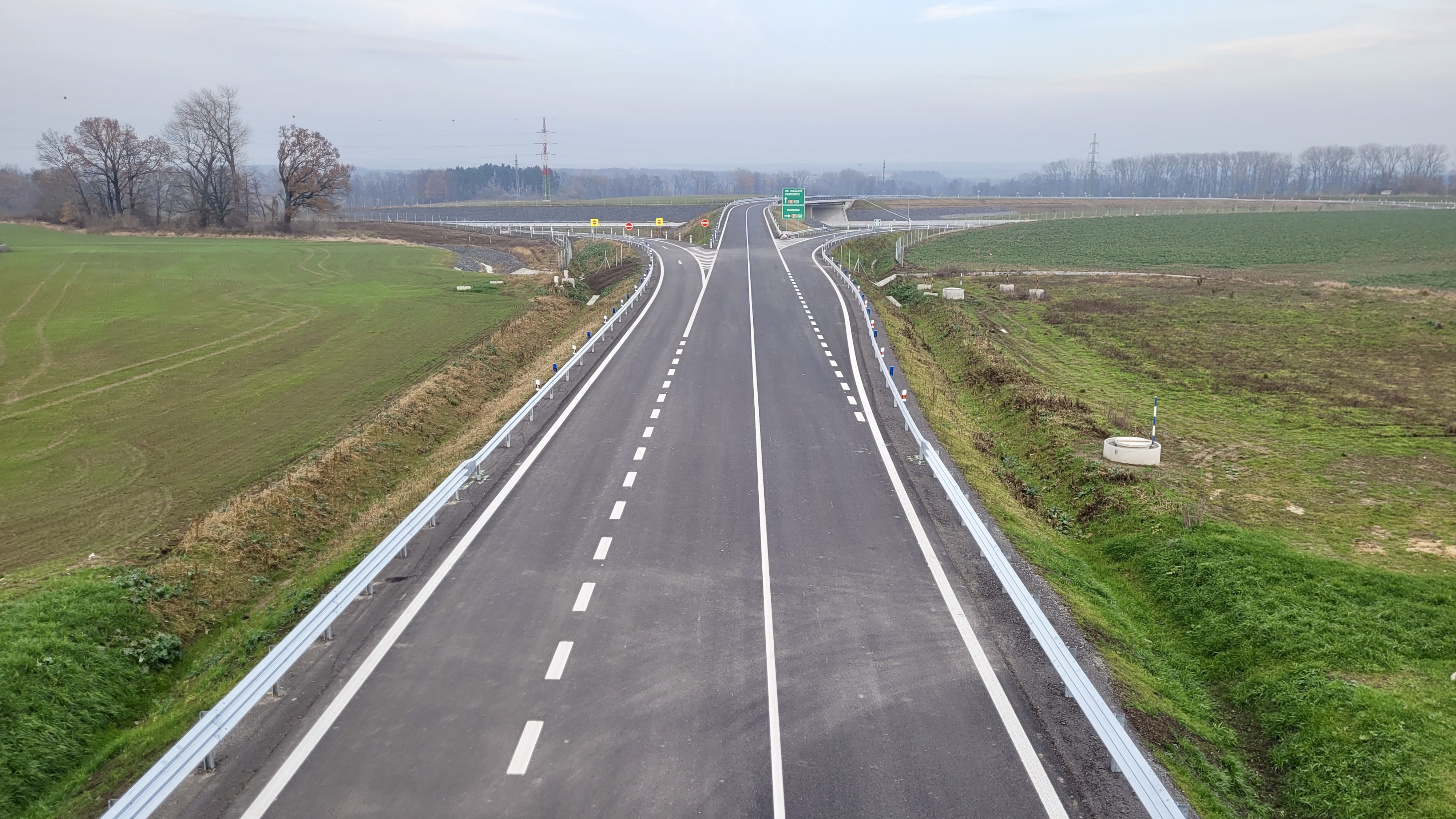 Dálnice D35 – výstavba úseku Ostrov–Časy - Izgradnja cesta i mostova