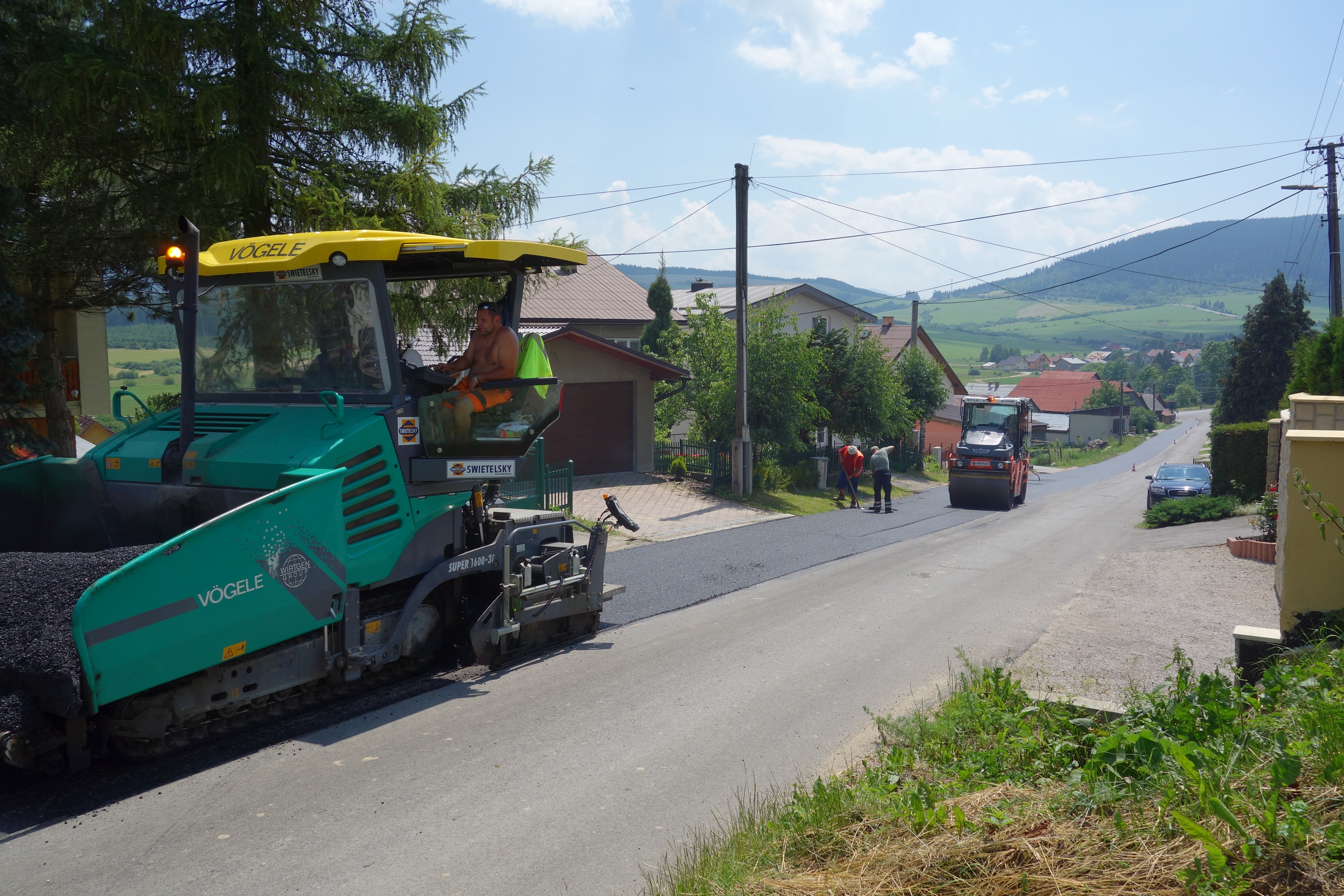 Rekonštrukcia cesty III/2284 Hruštín - Vaňovka - Izgradnja cesta i mostova