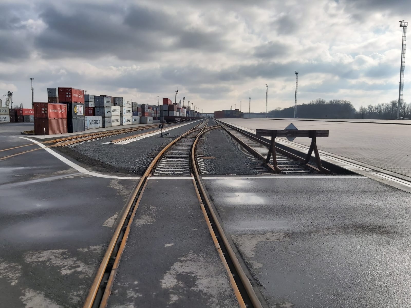 Mělník – ekologizace kontejnerového terminálu - Izgradnja cesta i mostova