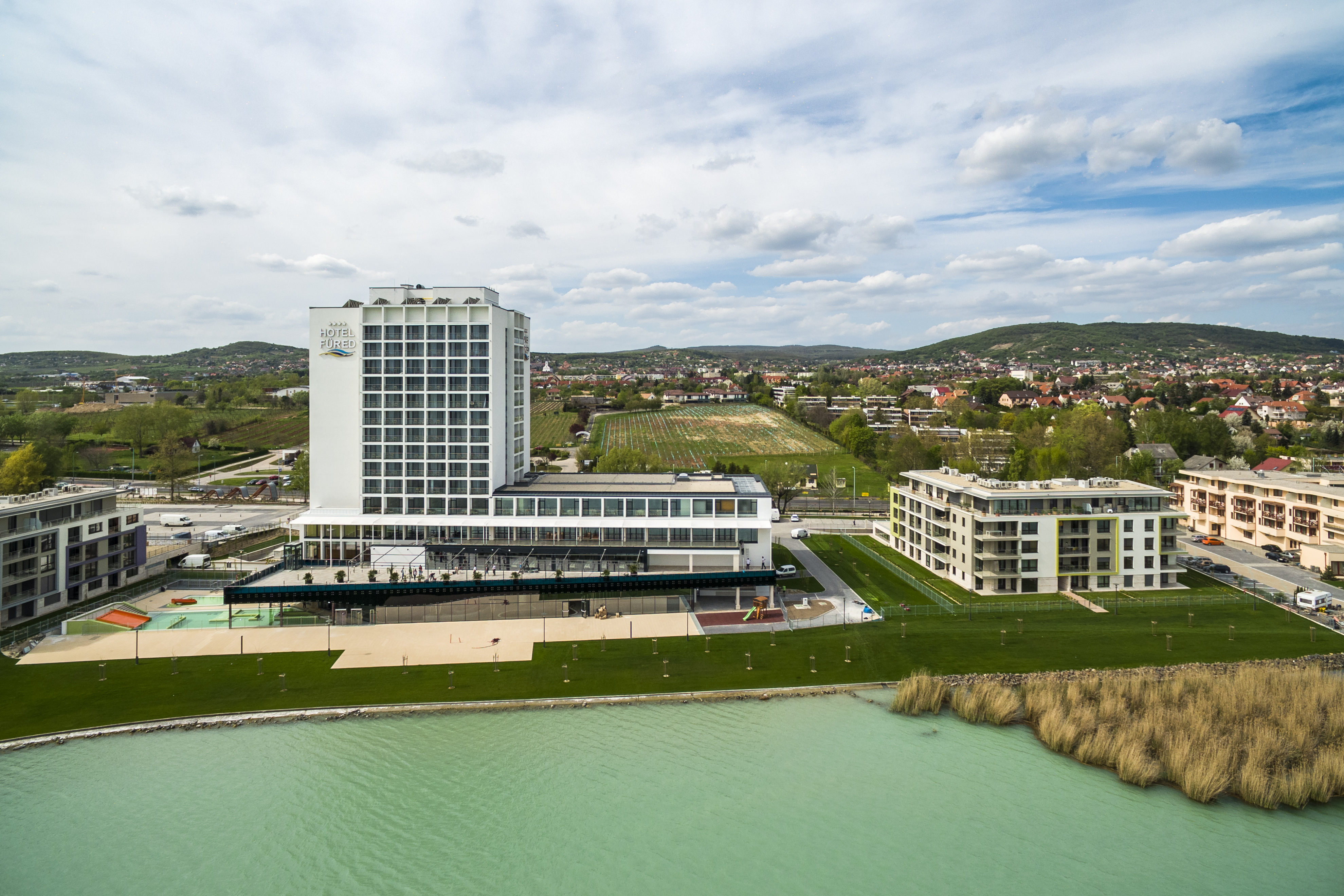 Hotel Füred - Visokogradnja