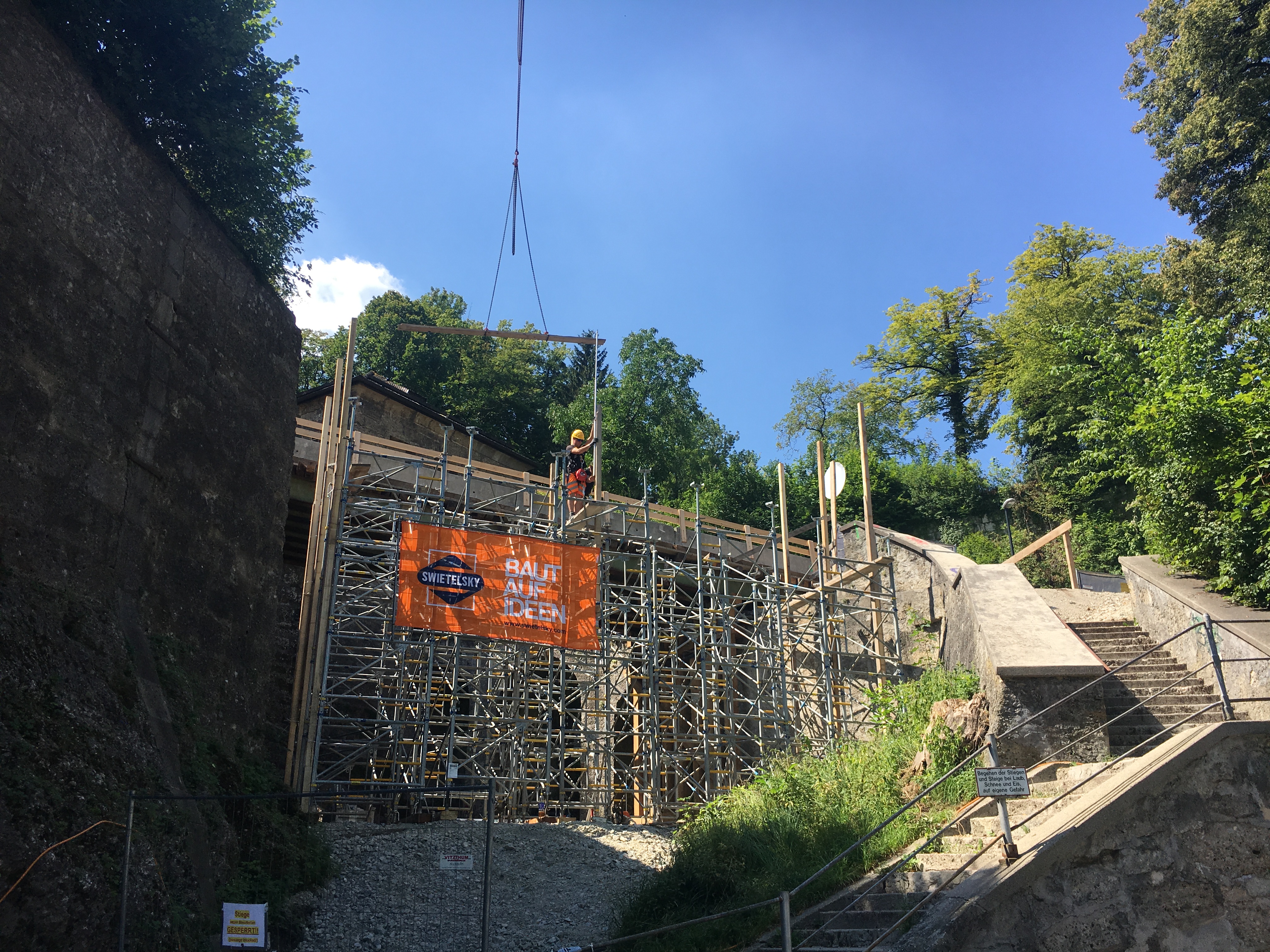 Neuba Brücke Monikapforte am Mönchsberg, Salzburg - Izgradnja cesta i mostova