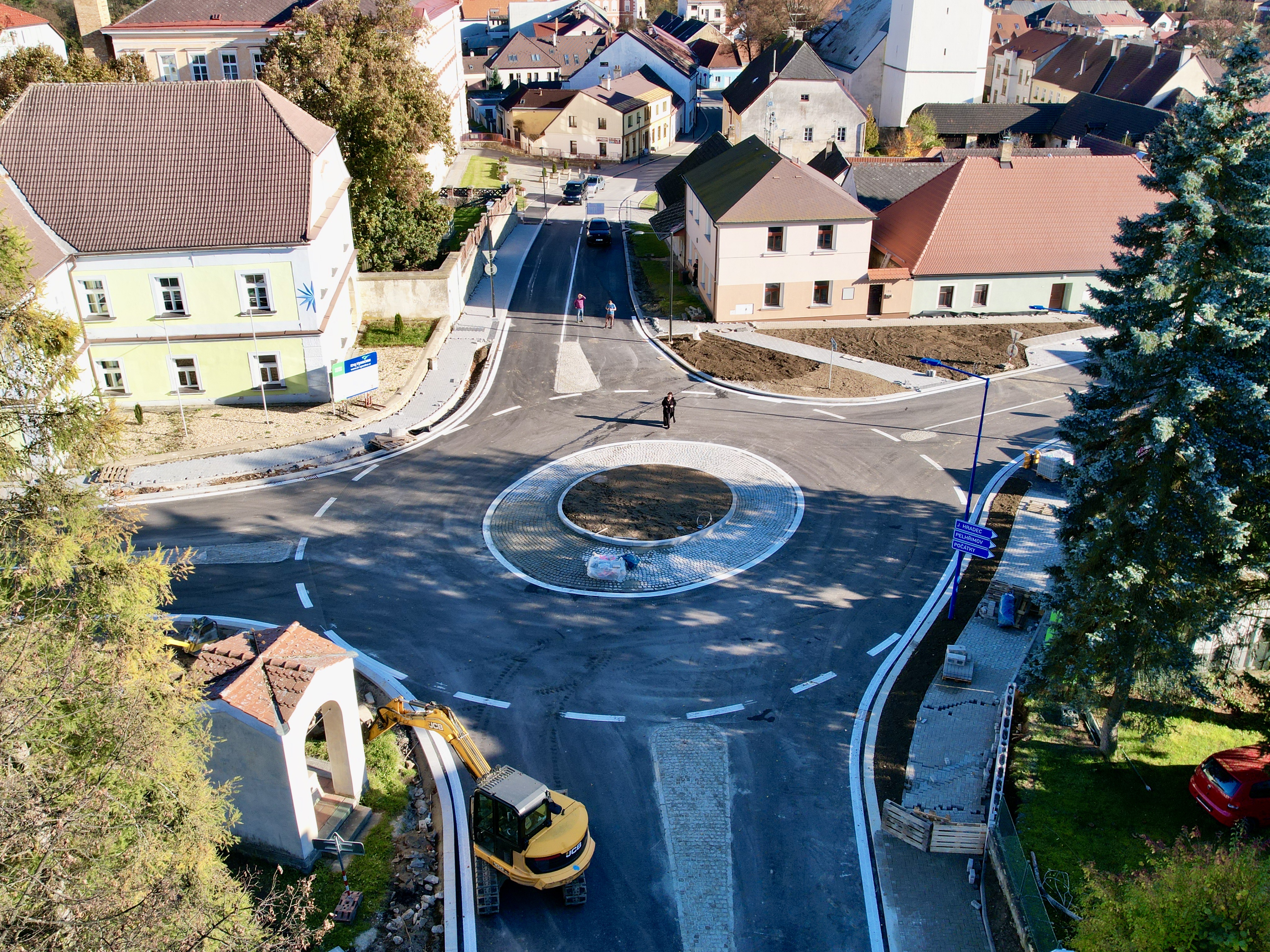 Kamenice nad Lipou – rekonstrukce ul. Družstevní - Izgradnja cesta i mostova