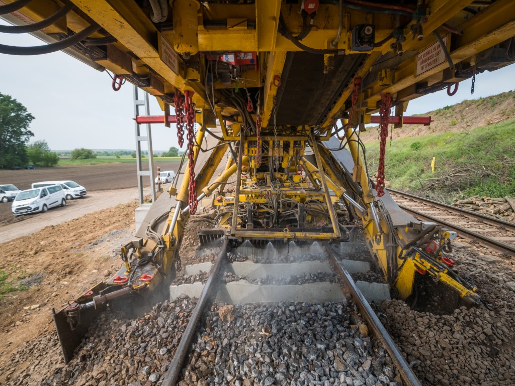 Gödöllő -Hatvan vasúti vonalszakasz pályaépítési és kapcsolódó munkák megvalósítása - Izgradnja željezničke infrastrukture