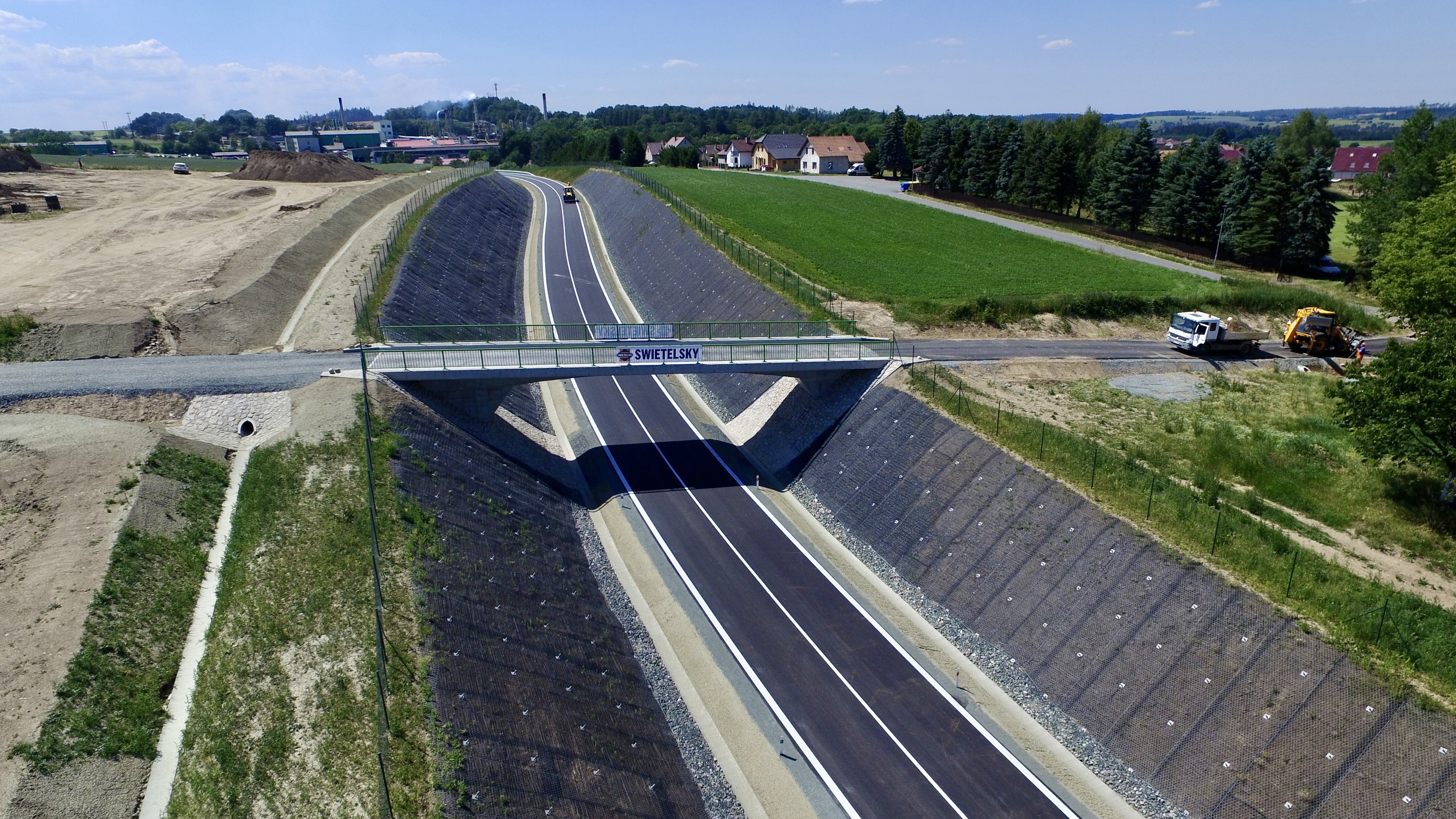 Silnice II/128 – stavba obchvatu Lukavce - Izgradnja cesta i mostova