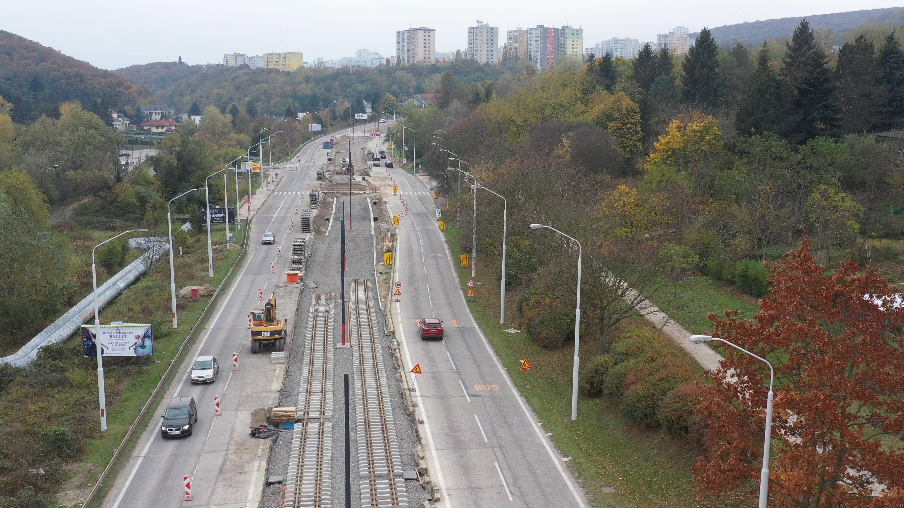 Modernizácia električkových tratí - Dúbravsko - Karloveská radiála - Izgradnja željezničke infrastrukture