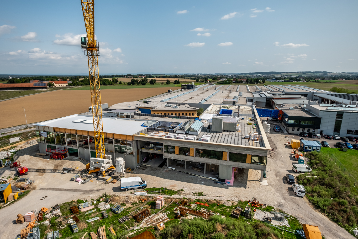 Neubau Schulungszentrum Hargassner Weng - Visokogradnja