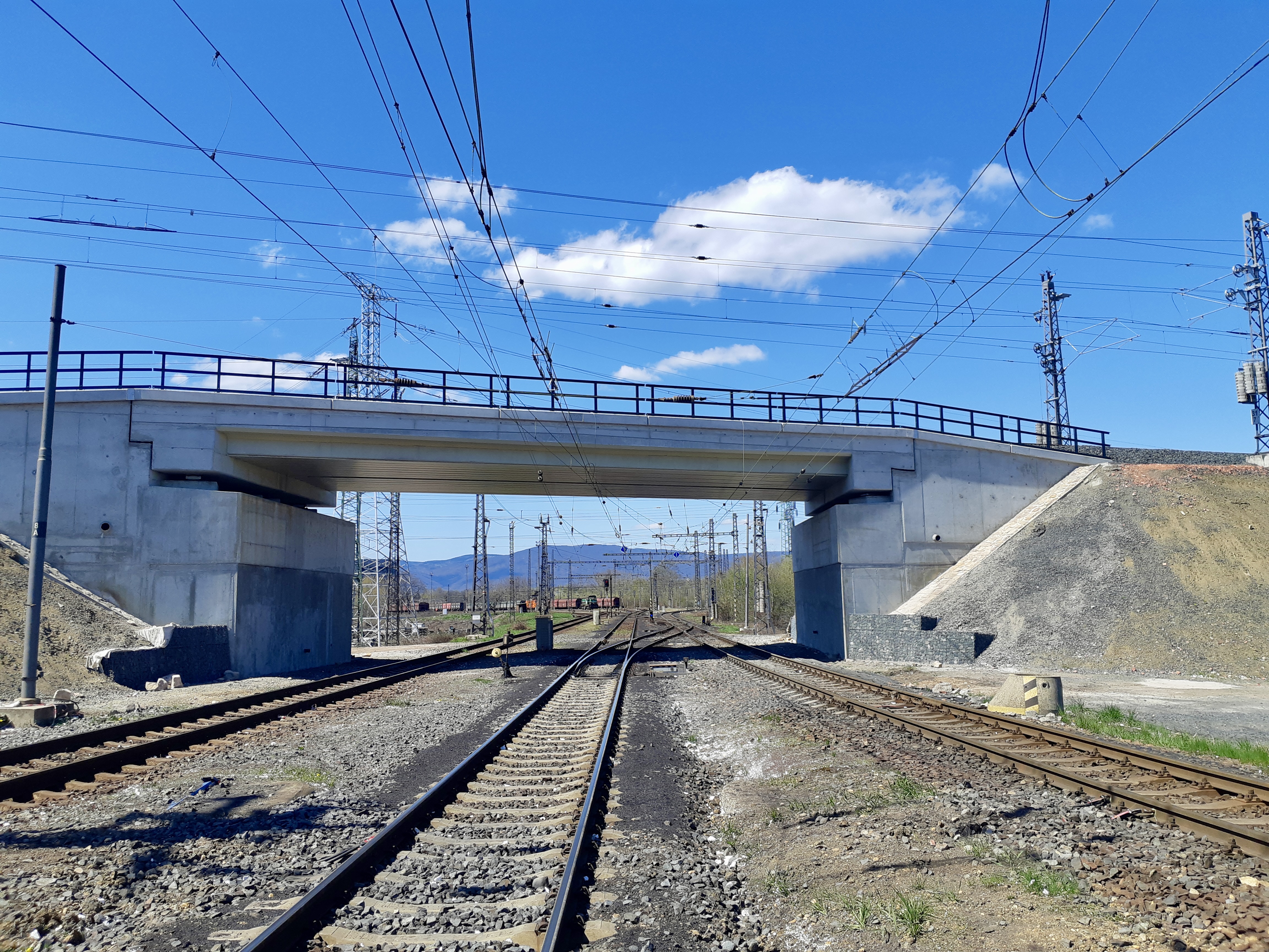 Zvýšení traťové rychlosti v úseku Oldřichov u Duchcova – Bílina – rekonstrukce mostu - Izgradnja cesta i mostova