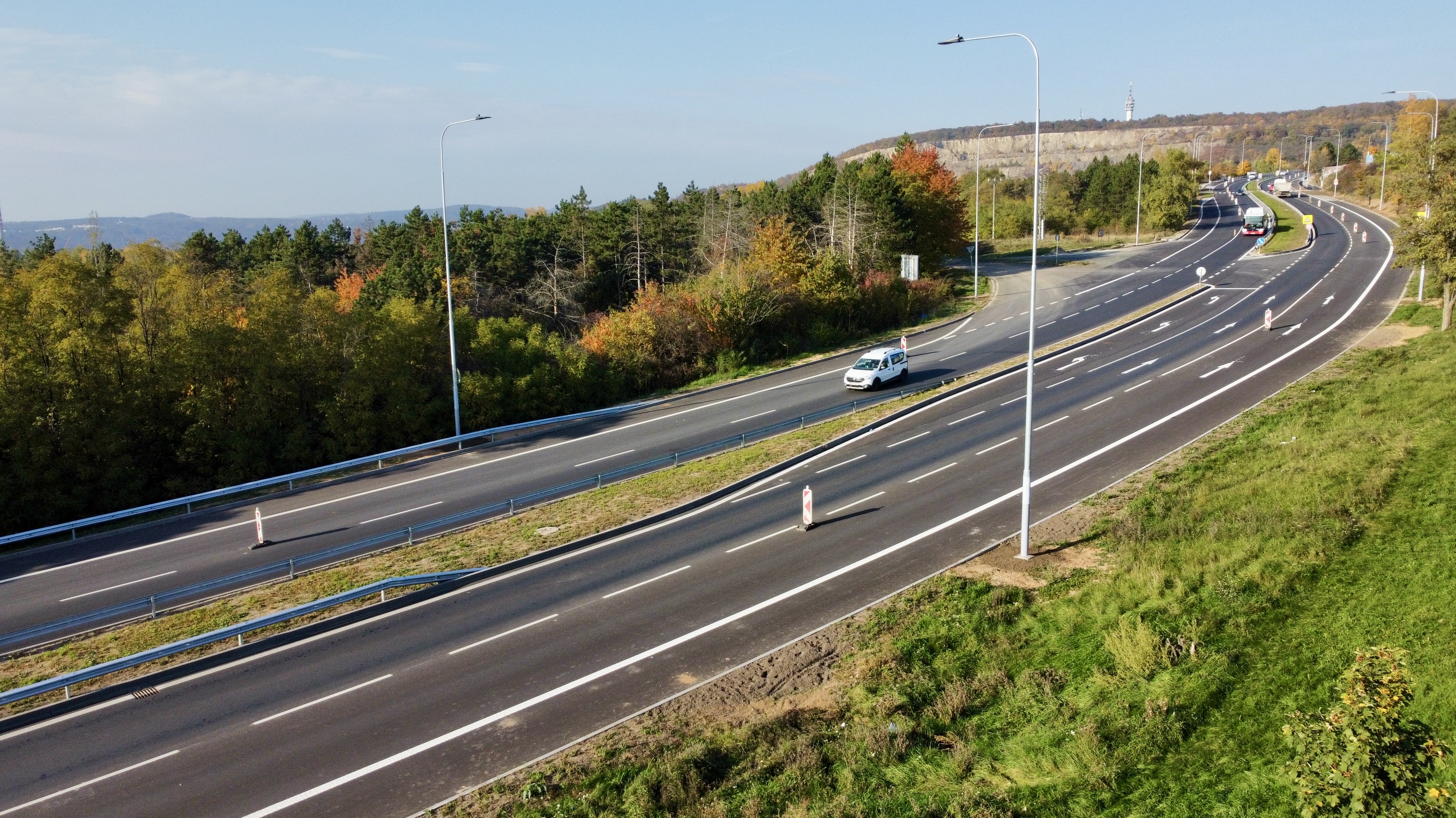 Brno – rekonstrukce ul. Jedovnická - Izgradnja cesta i mostova