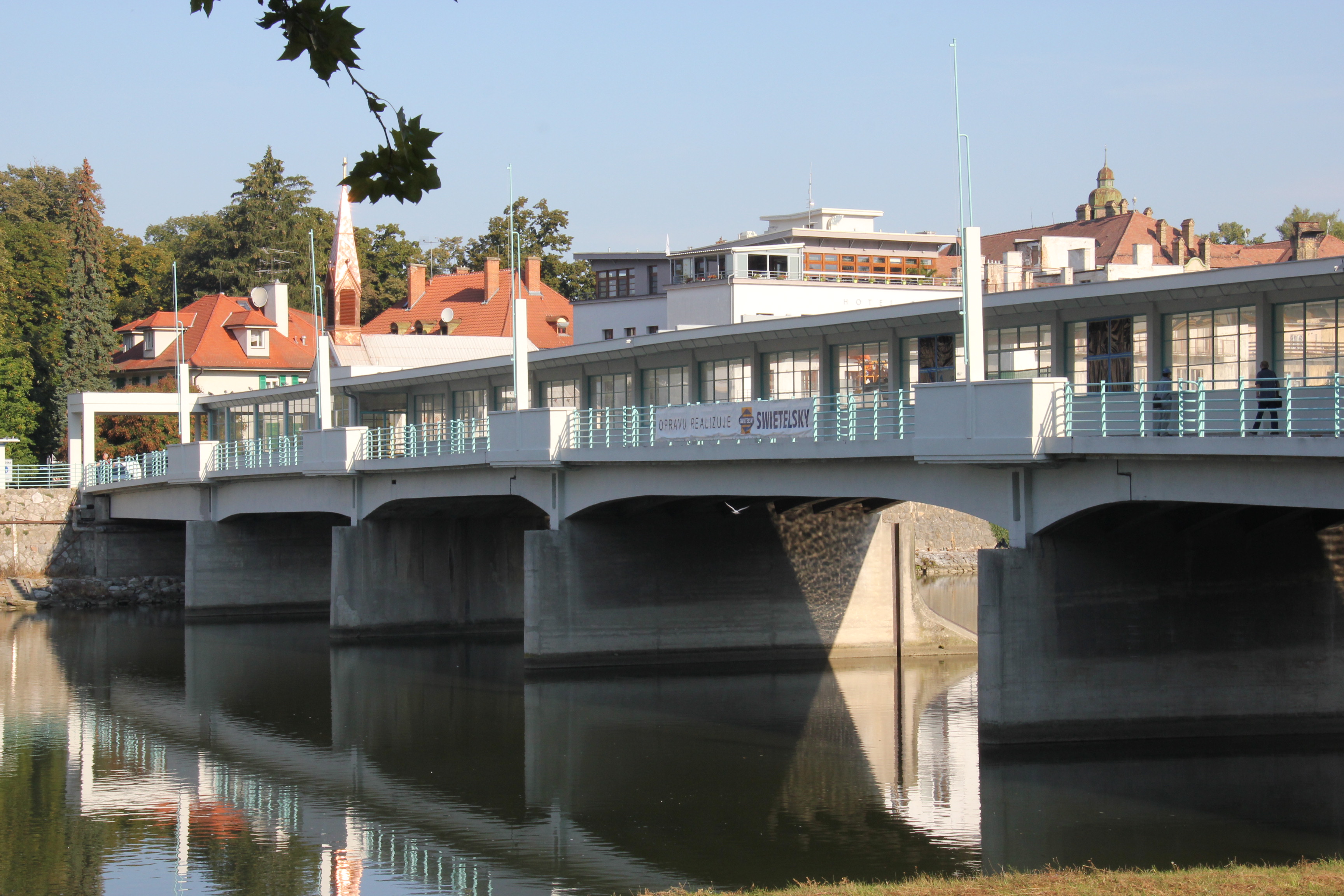 Rekonštrukcia Kolonádového mosta v Piešťanoch - Izgradnja cesta i mostova