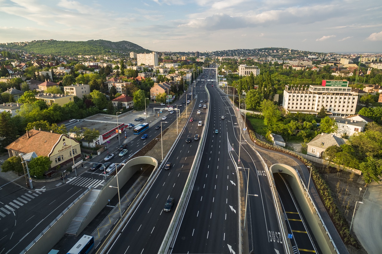 M1 - M7 bevezető szakasz  - Izgradnja cesta i mostova