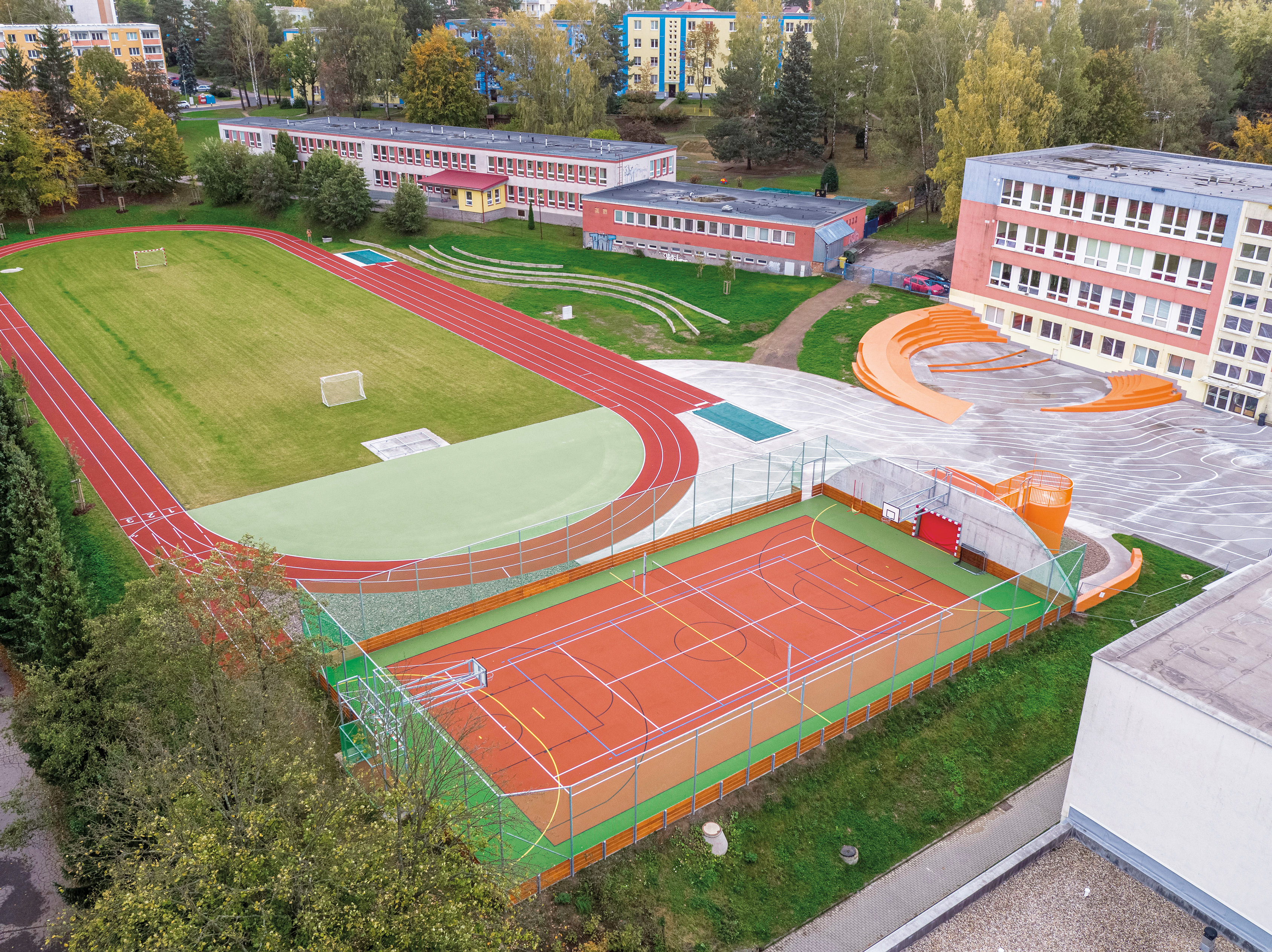 Sportoviště základní školy, Švermova - Niskogradnja