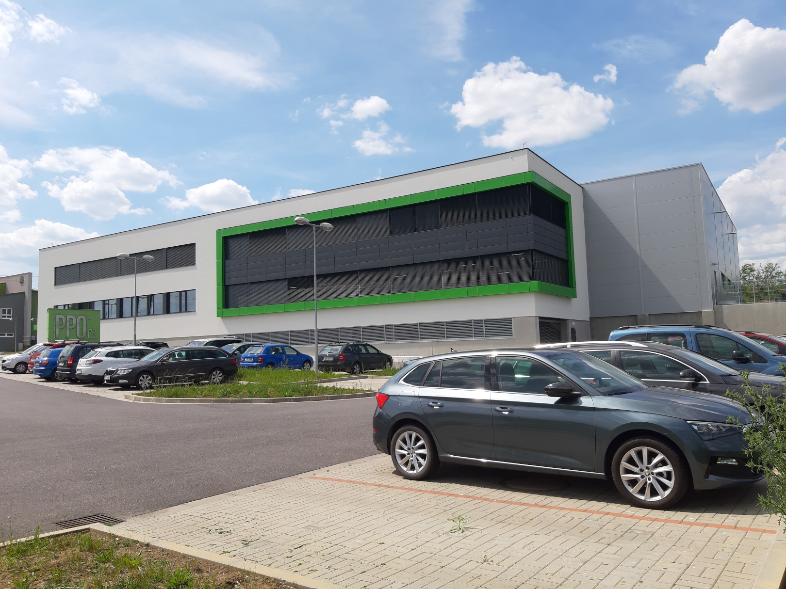 Znojmo – výrobní hala a vývojové centrum  PPO Group CZ - Visokogradnja