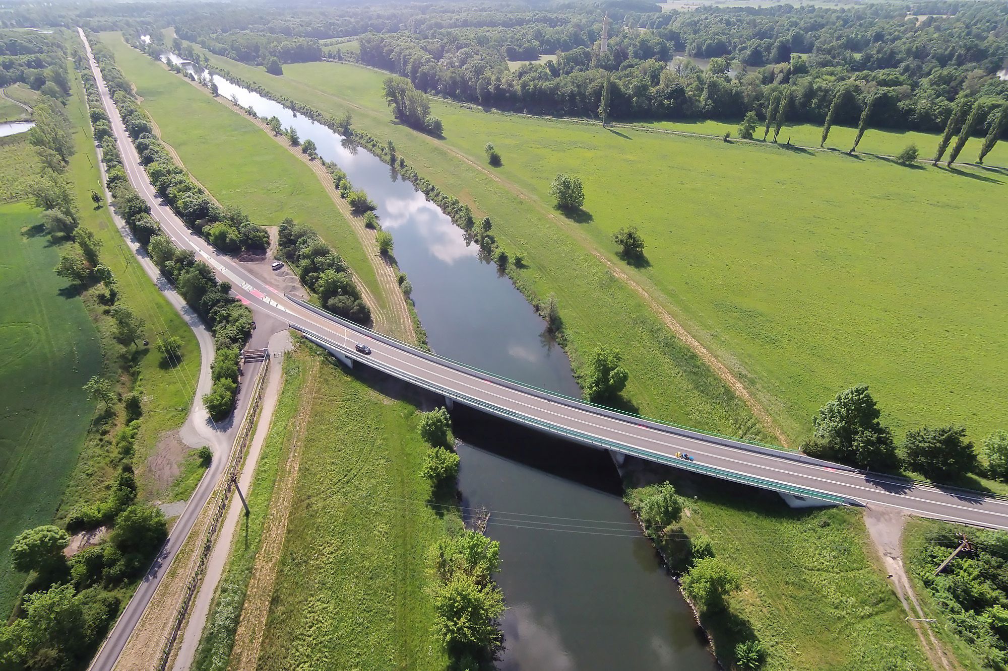 Silnice II/422 – rekonstrukce úseku Podivín–Lednice - Izgradnja cesta i mostova