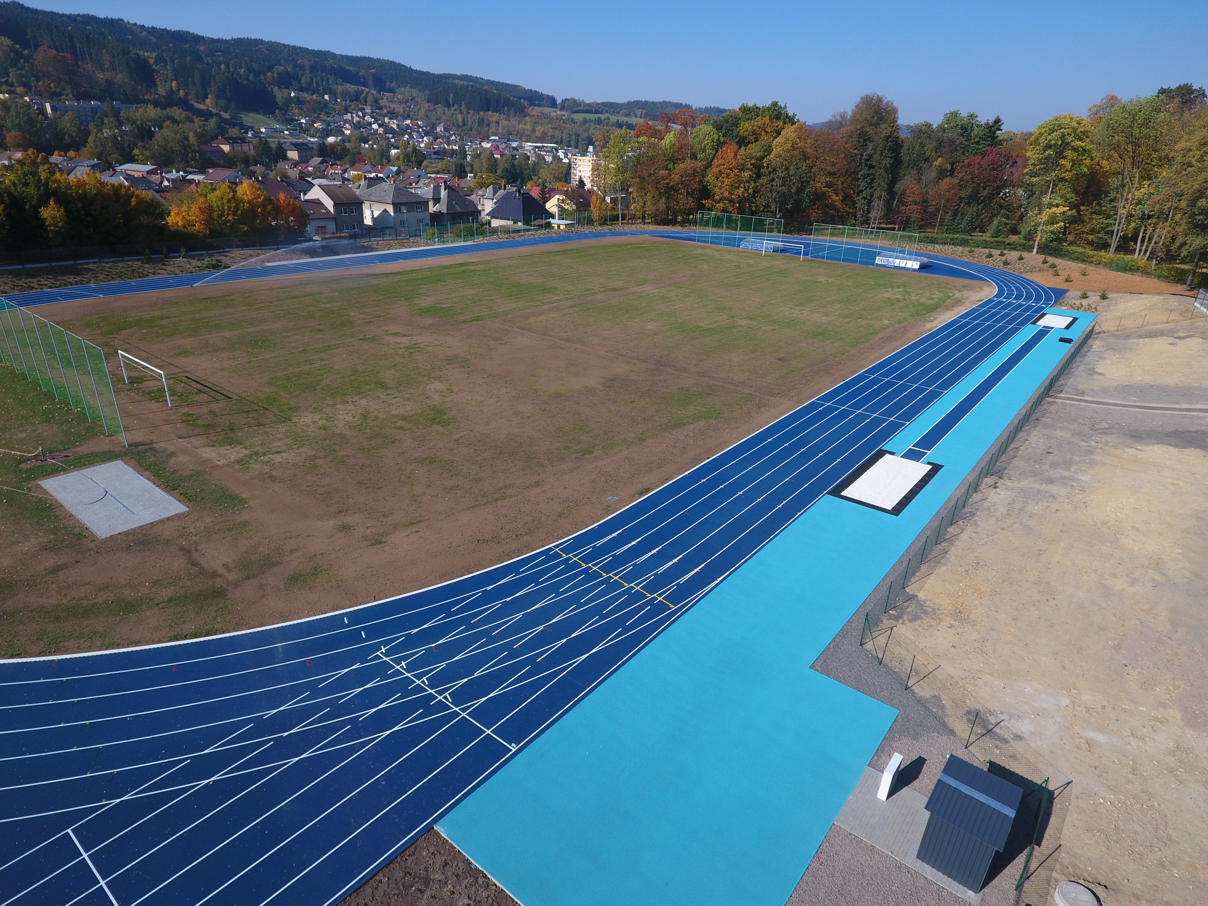 Česká Třebová – atletický stadion Na Skalce - Specijaliziranost i stručnost