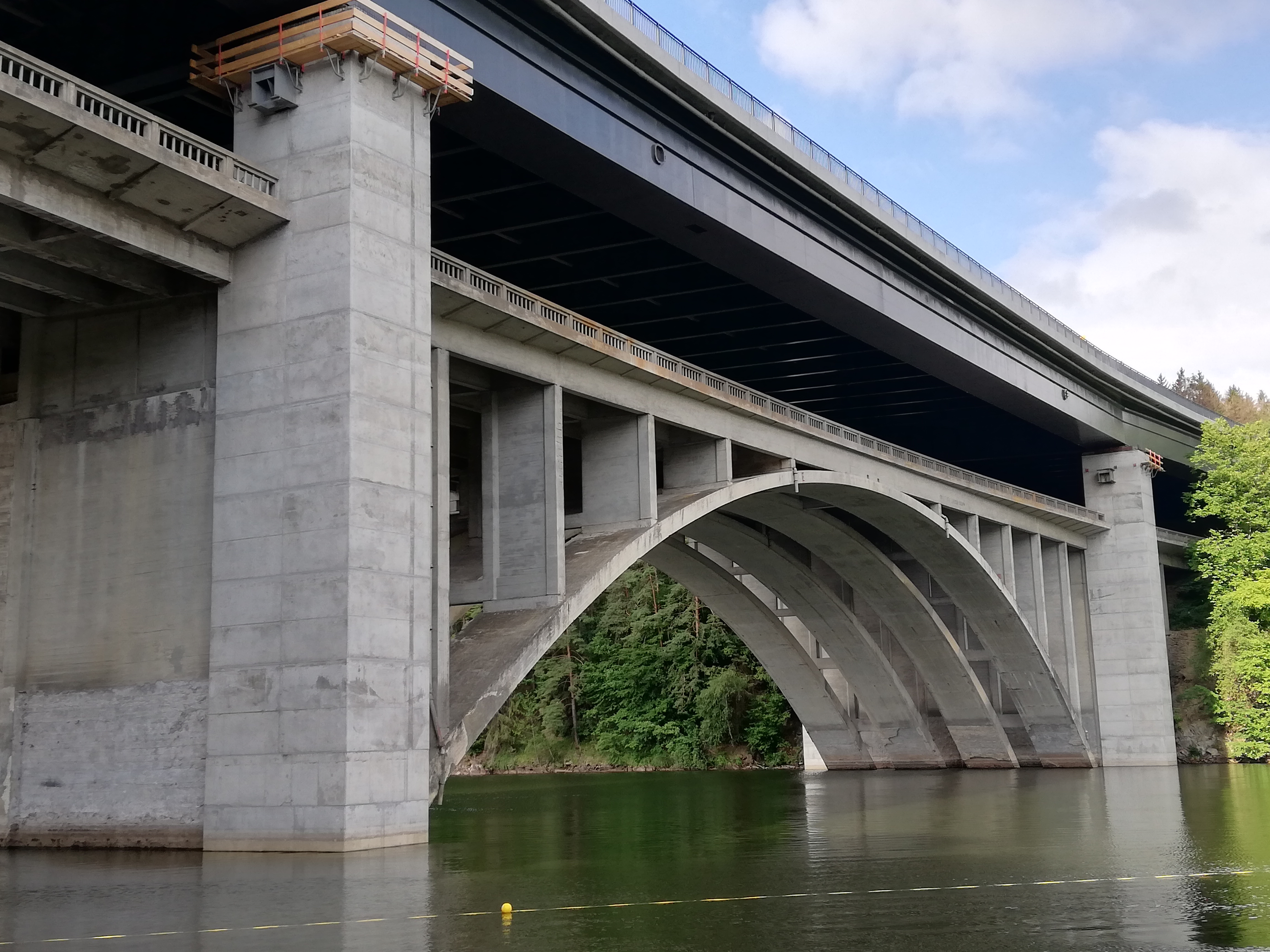 Dálnice D1, most Koberovice – dodávka mostních ložisek a závěrů - Izgradnja cesta i mostova