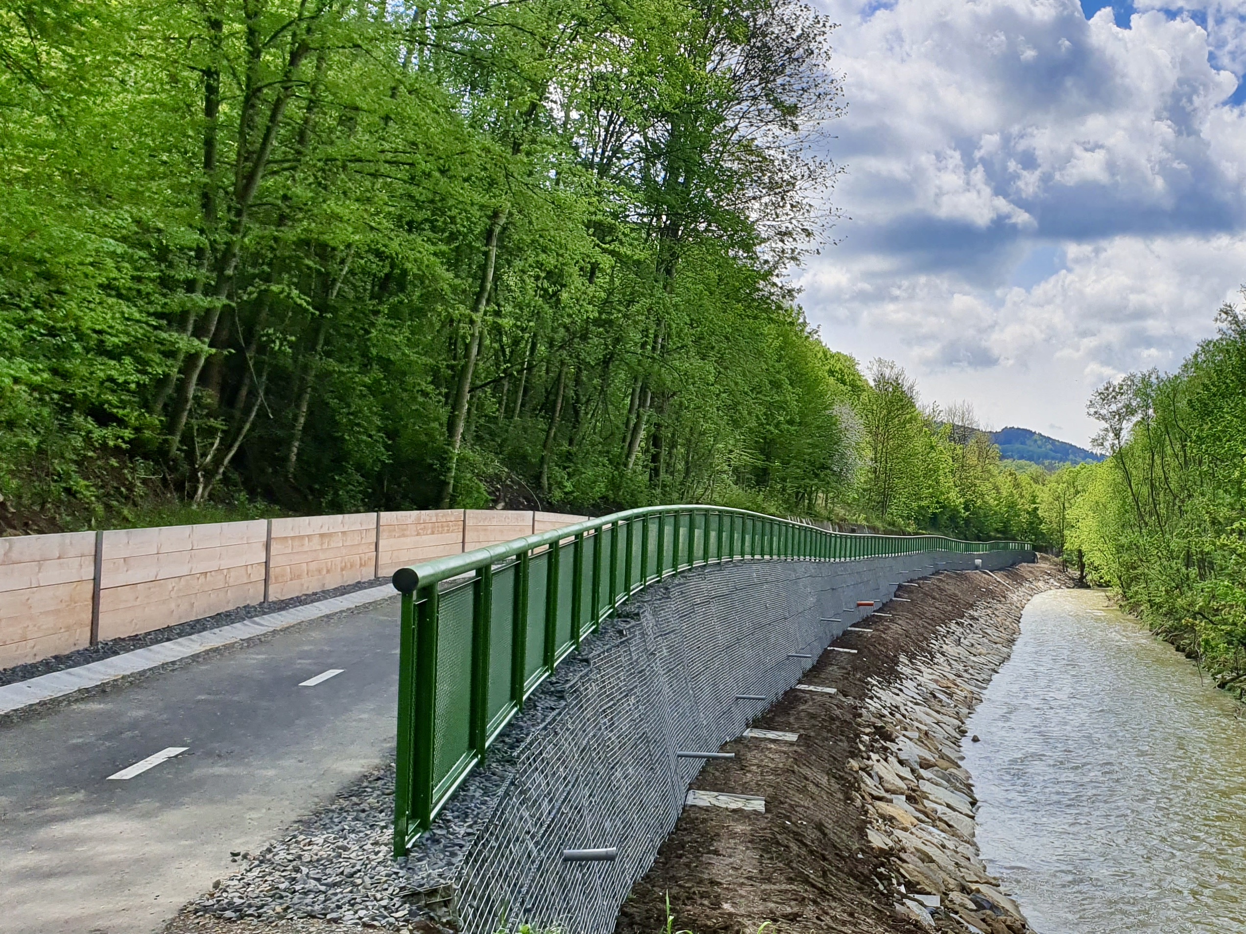 Cyklostezky Hornolidečska - Izgradnja cesta i mostova