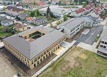 Die Tourismusschule (HLT) Retz wurde fertiggestellt - AT Die Tourismusschule (HLT) Retz wurde fertiggestellt - AT