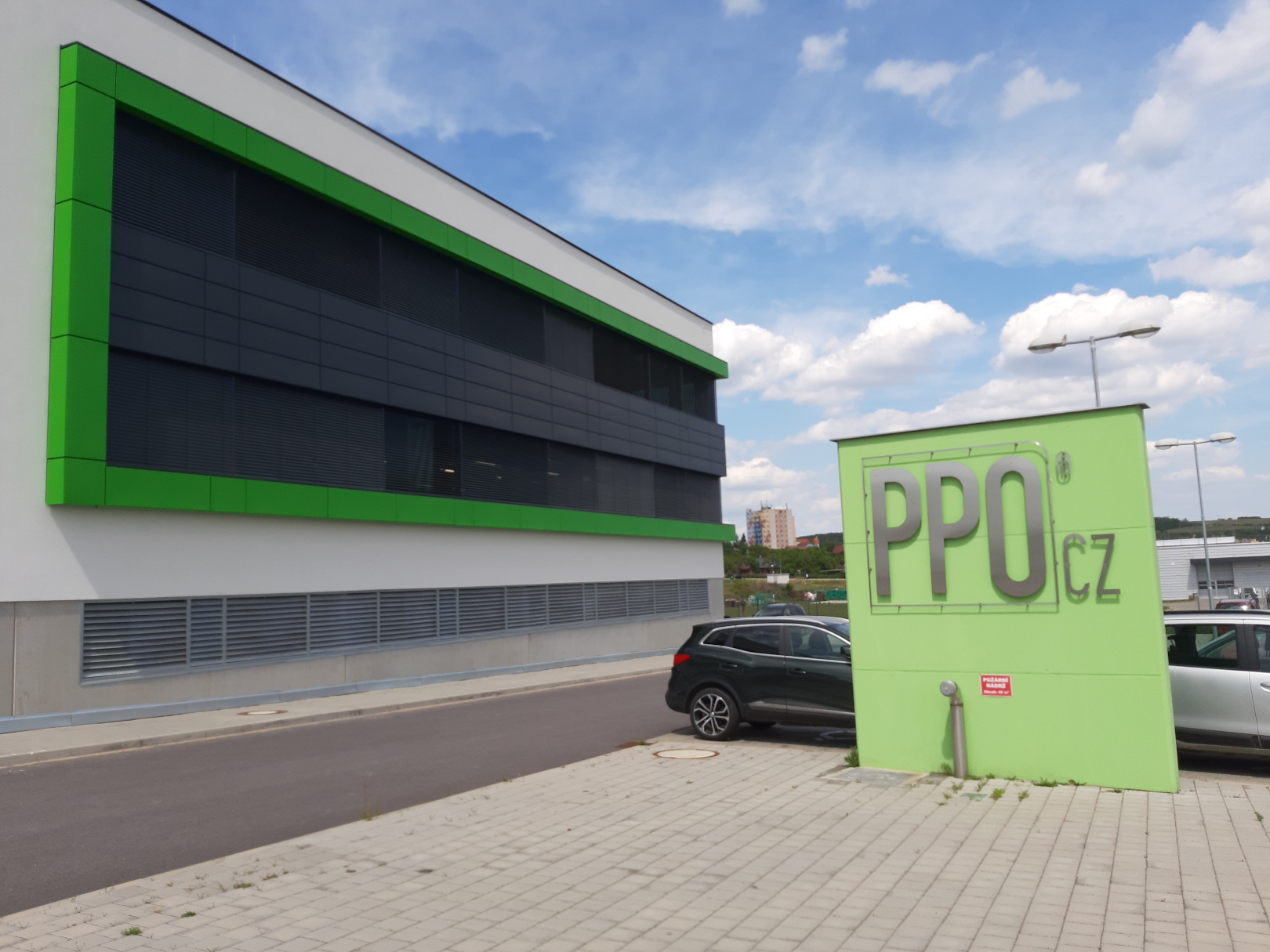 Výrobní hala a vývojové centrum  PPO Group CZ - Visokogradnja