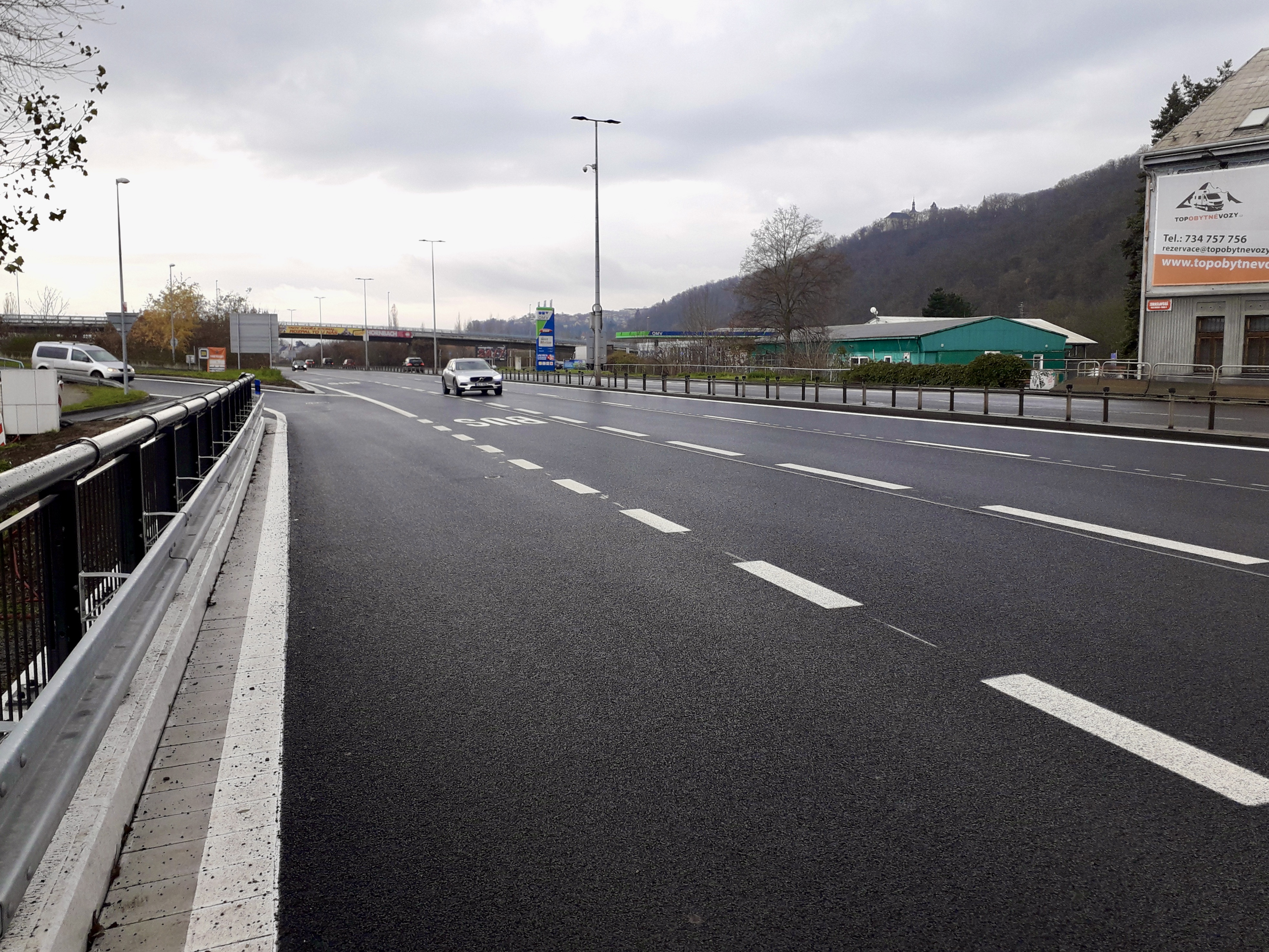 Praha 5 – rozšíření ul. Strakonická, výstavba vyhrazeného pruhu - Izgradnja cesta i mostova