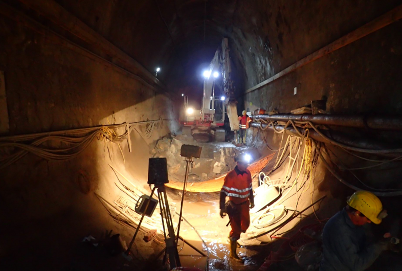 Sanierung Bosrucktunnel - Izgradnja tunela