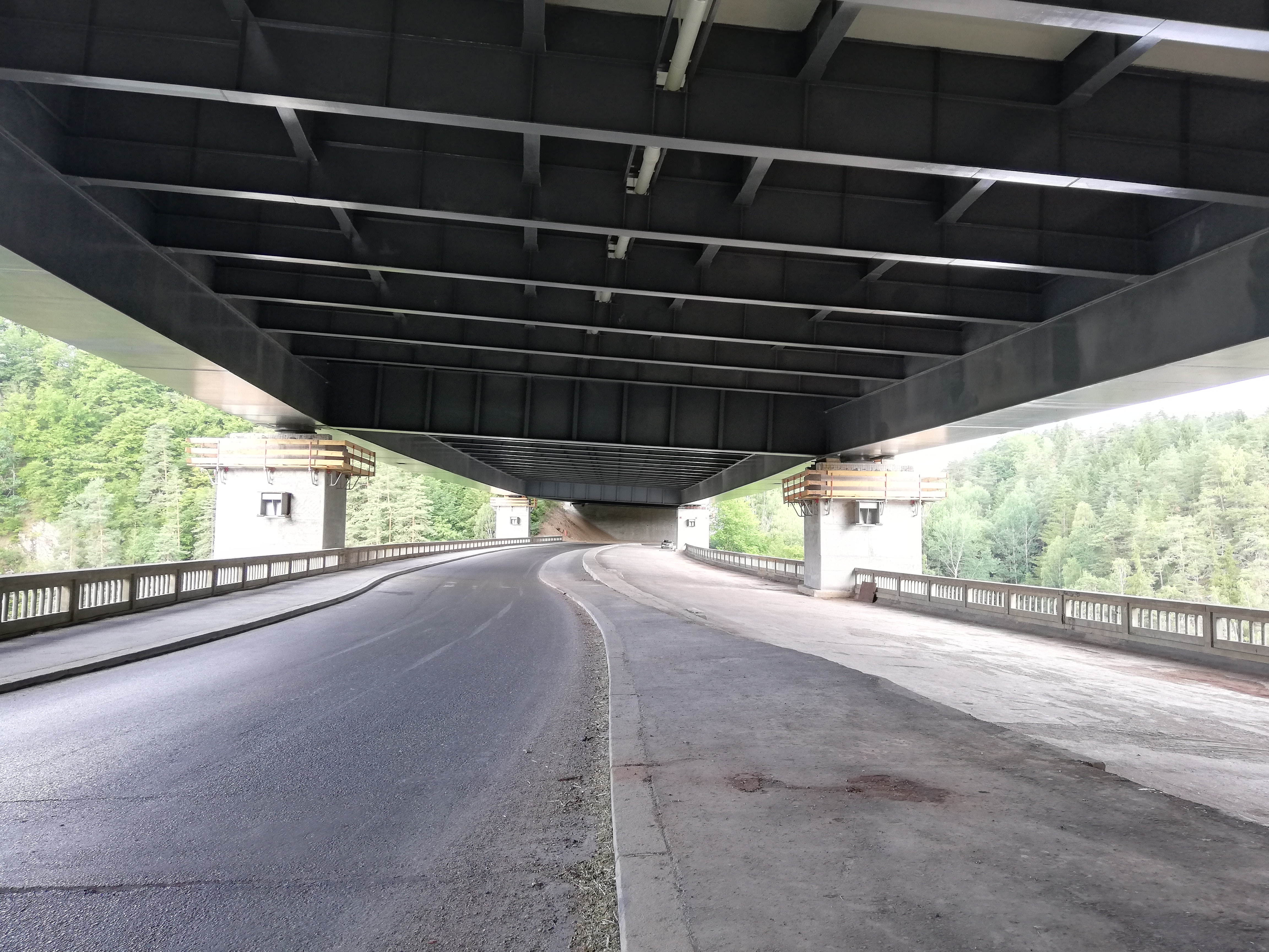 Dálnice D1, most Koberovice – dodávka mostních ložisek a závěrů - Izgradnja cesta i mostova