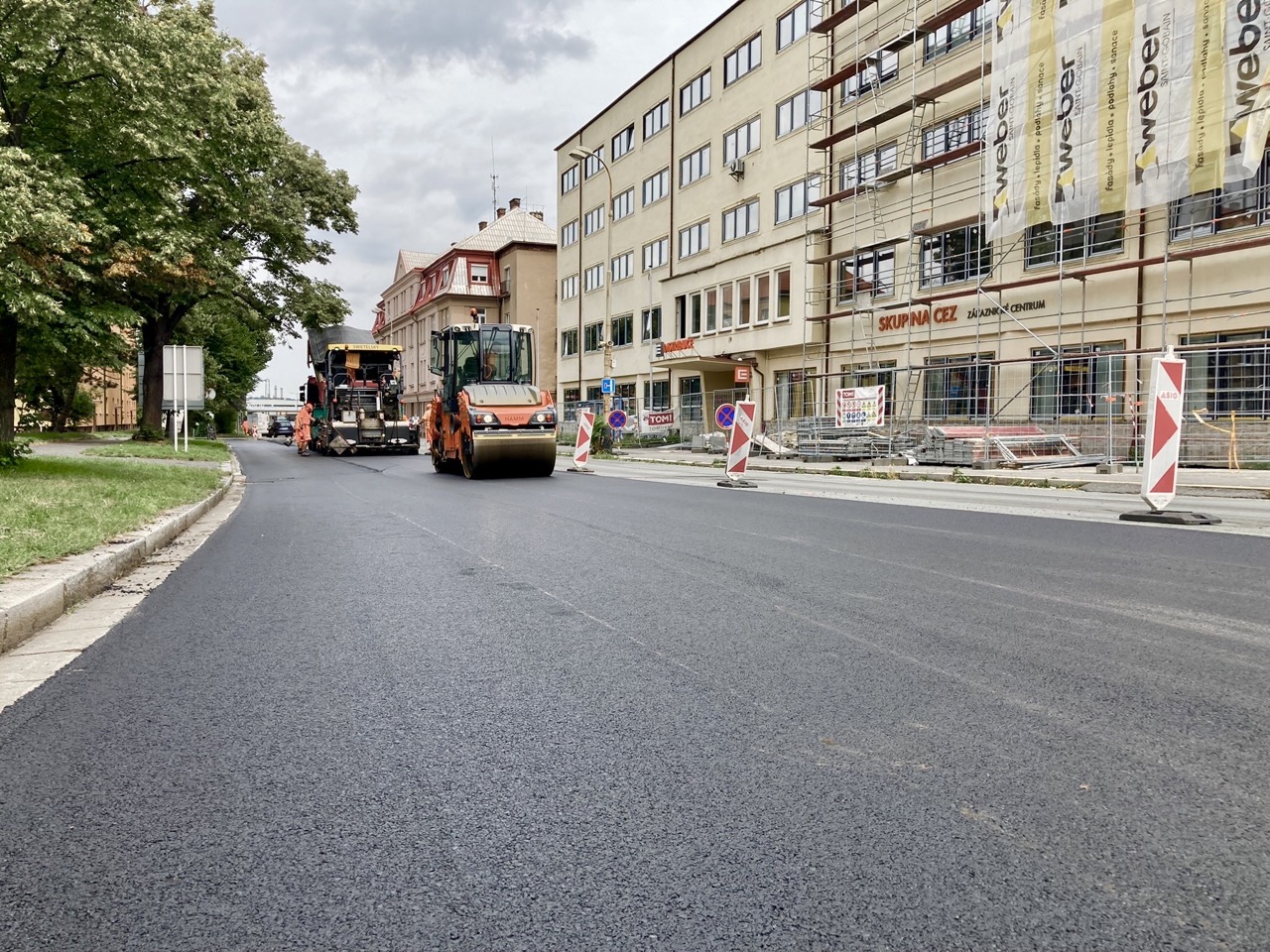 Kolín – obnova povrchu místních komunikací - Izgradnja cesta i mostova