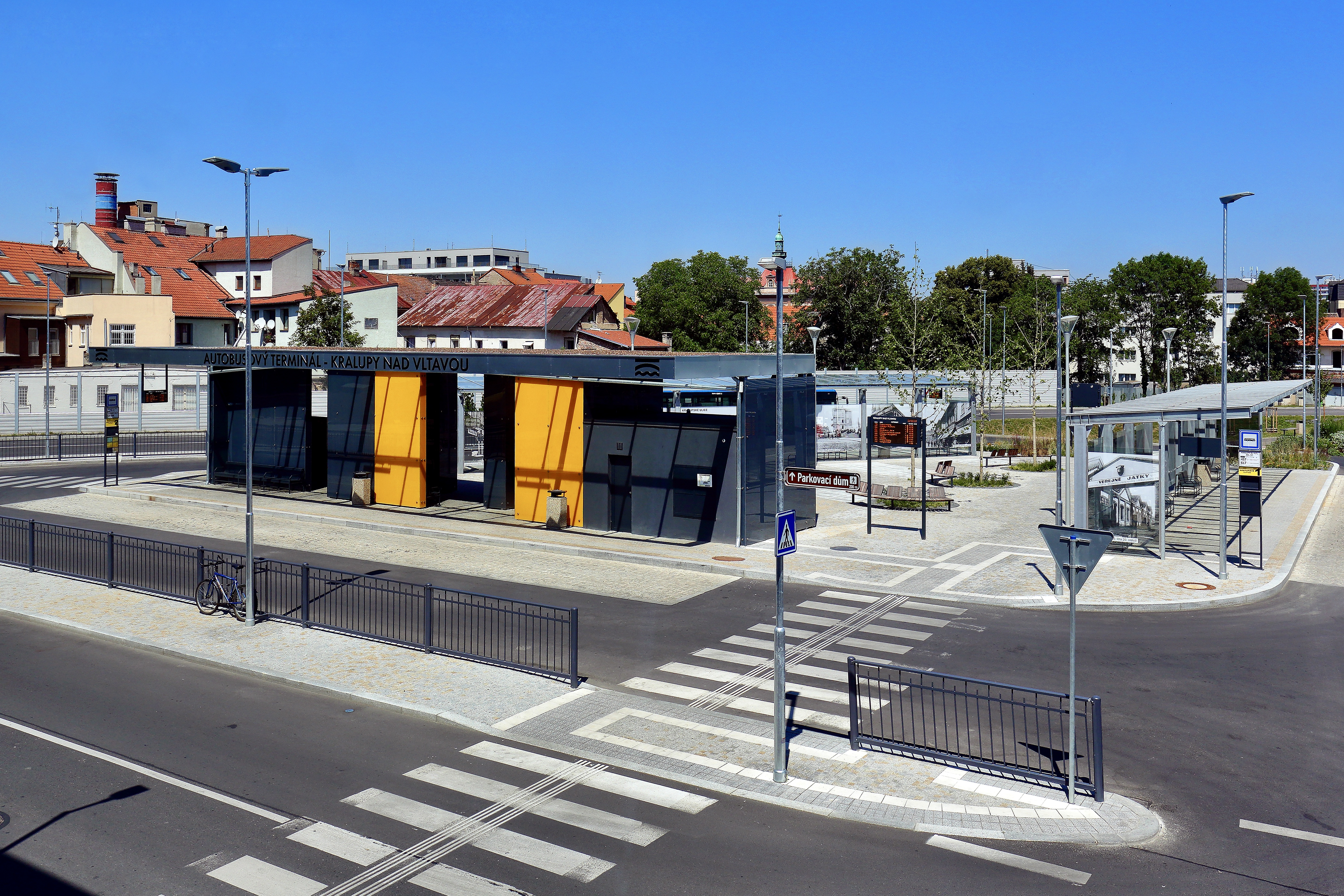Kralupy nad Vltavou – terminál autobusového nádraží - Izgradnja cesta i mostova