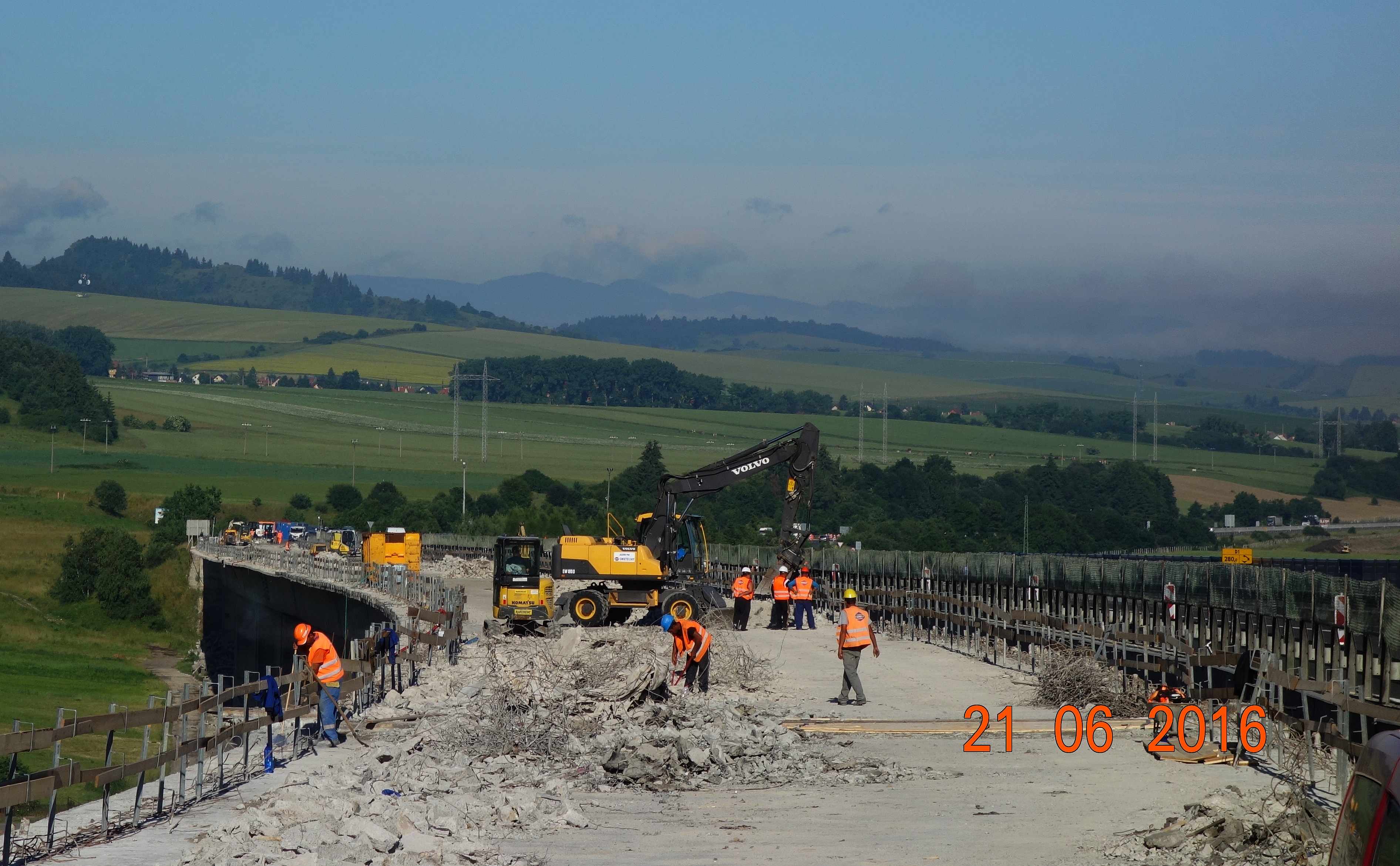 Oprava diaľničného mosta ev. č. D1-220 Podtureň (1 038 m) - Izgradnja cesta i mostova