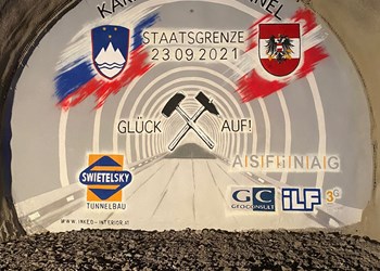 Staatsgrenze zu Slowenien bei Vollausbau des Karawankentunnels erreicht - AT Staatsgrenze zu Slowenien bei Vollausbau des Karawankentunnels erreicht - AT