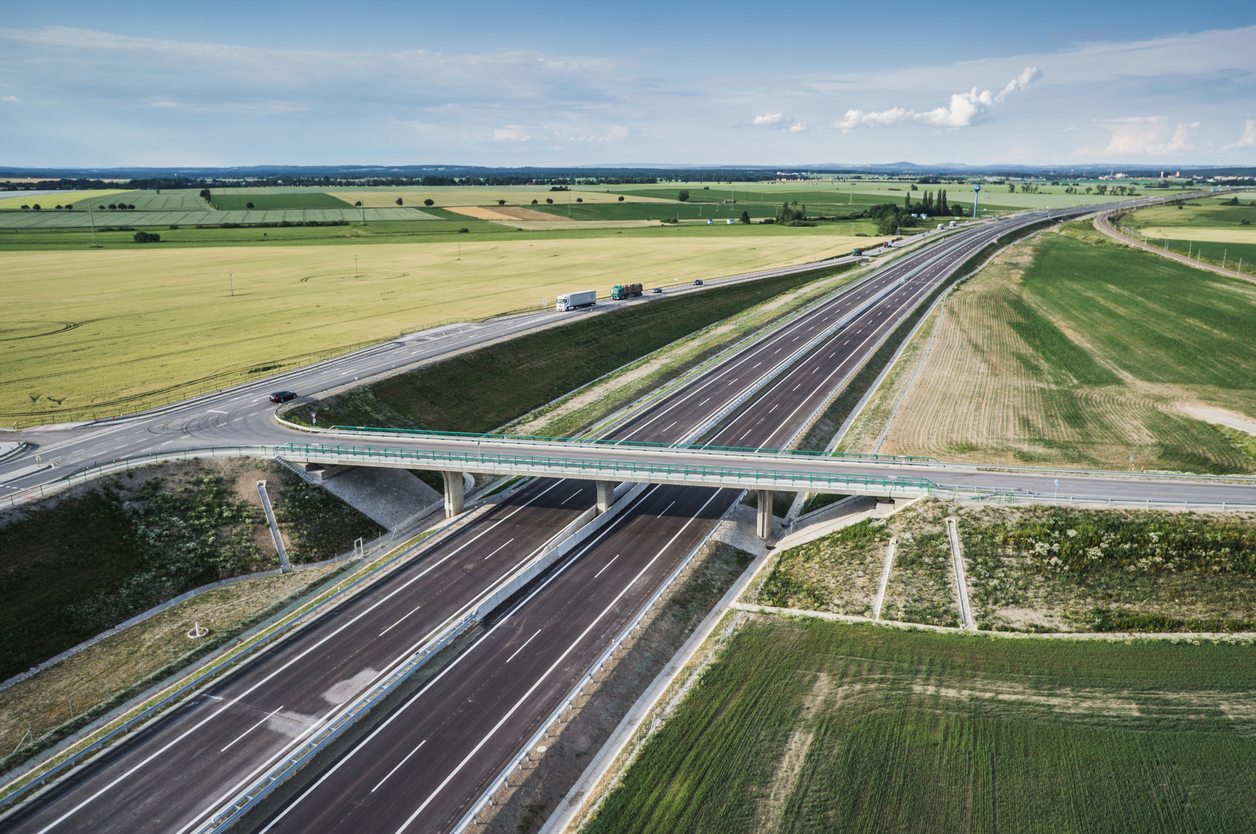 Dálnice D3 – výstavba úseku Bošilec–Ševětín - Izgradnja cesta i mostova